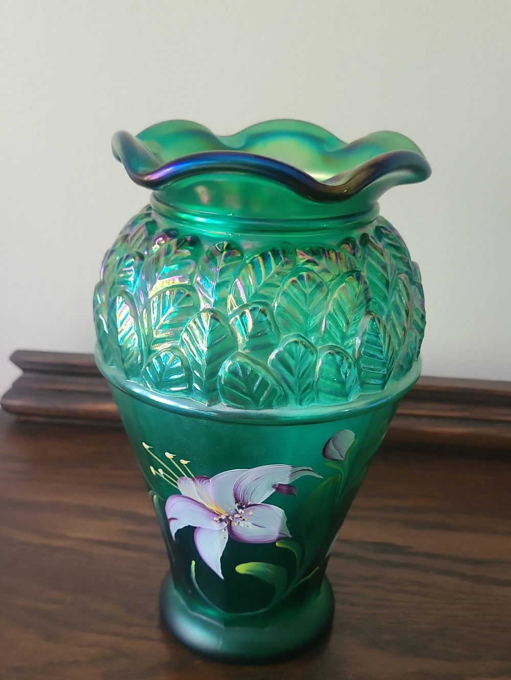 Fenton Green Iridescent Handpainted Vintage Glass Vase - Picture 1 of 9